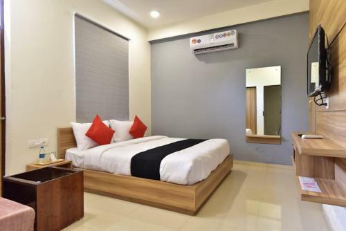 Hotel Oxus, Partap Nagar