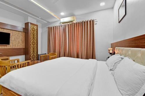 Collection O 83401 Hotel Gm