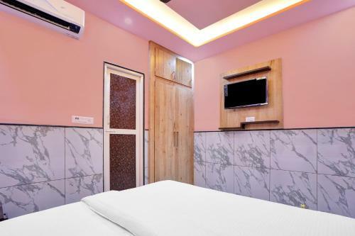 Oyo 81964 Hotel Rasuj