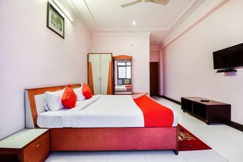 Collection O 9143 Hotel Maharani Resorts
