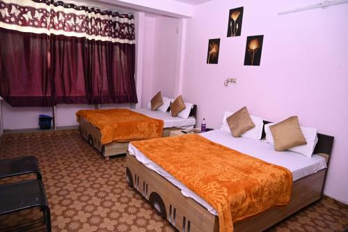 Hotel Konark & Restaurant