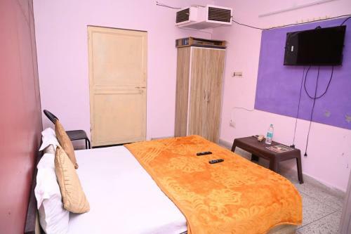 Hotel Konark & Restaurant