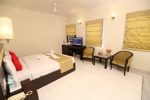Hotel Empire Regency - A Luxury Hotel