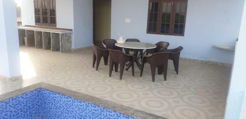 Villa Nirwana Home Stay