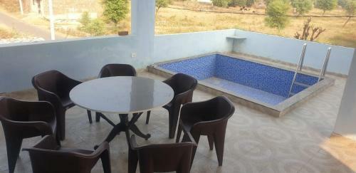 Villa Nirwana Home Stay