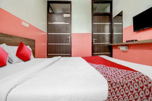 Oyo 41443 Hotel Rajwada Inn