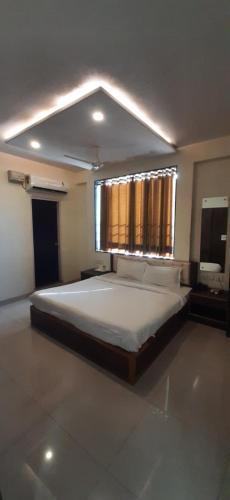 Dmk Palace Hotel