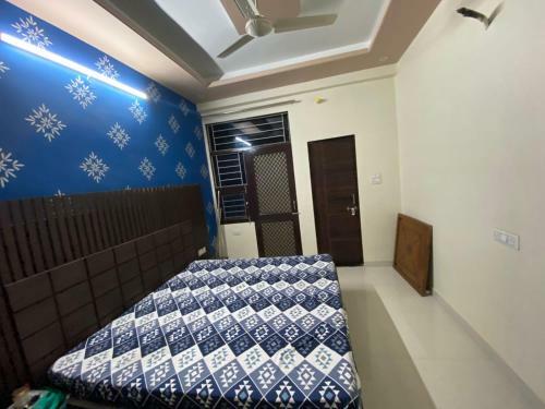 Elegant Room With Party Space
