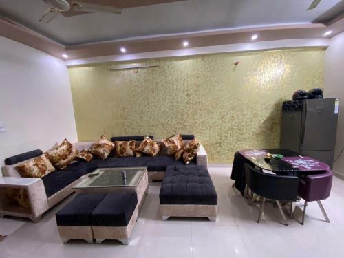 Elegant Room With Party Space