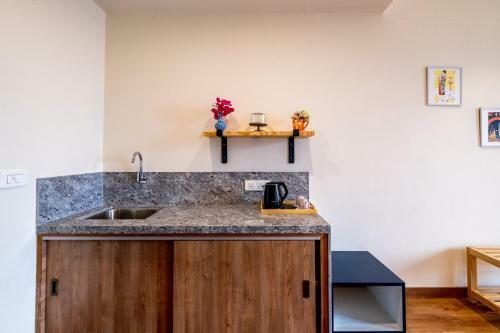 Apartamento Crimson 1br Close To The Airport