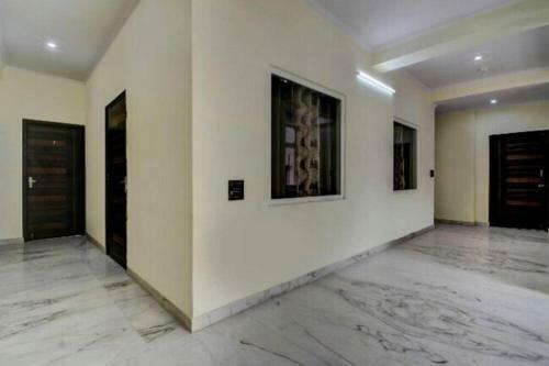 Hotel Lakhdatar Heritage