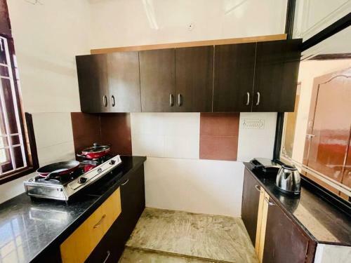 Apartamento 3bhk Flat With Free Parking And Free Wifi.