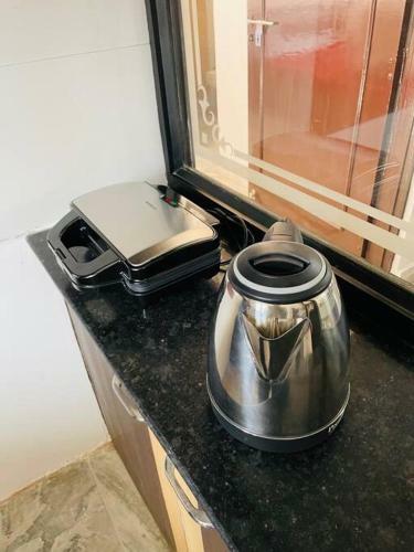 Apartamento 3bhk Flat With Free Parking And Free Wifi.