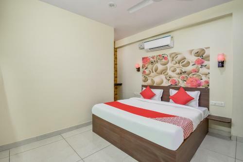 Oyo 48187 Hotel Royal Square