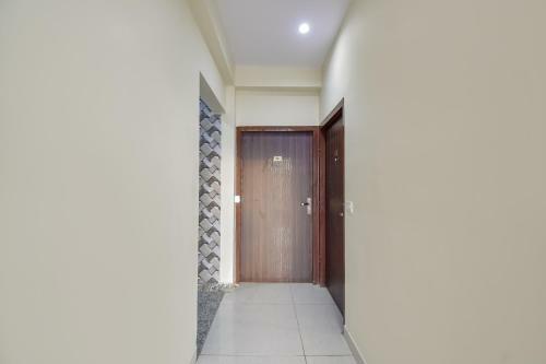 Oyo 48187 Hotel Royal Square