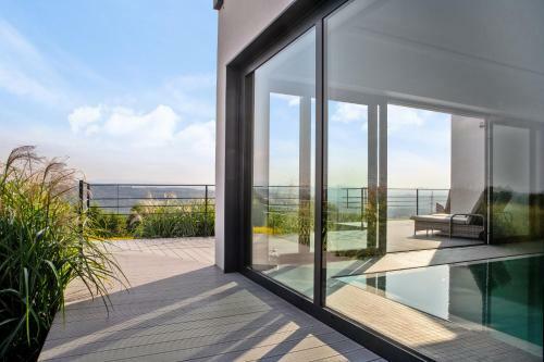 Villa Relax With Swimming Pool And Mountain View