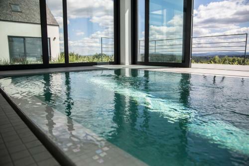 Villa Relax With Swimming Pool And Mountain View