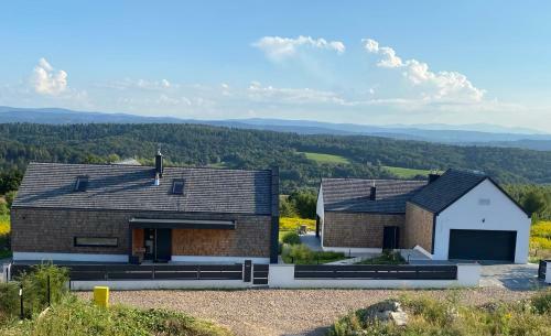 Villa Relax With Swimming Pool And Mountain View