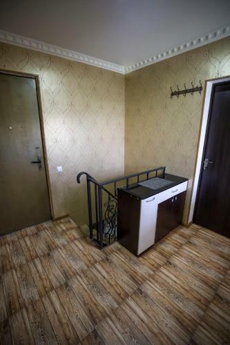 Hostal Pshavi Street Hotel