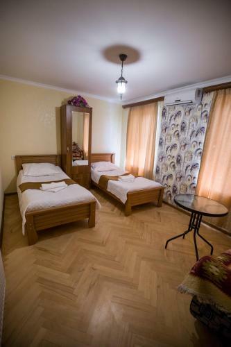 Hostal Pshavi Street Hotel
