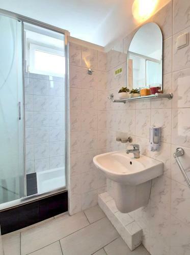 Hotel Rb Rooms&apartments