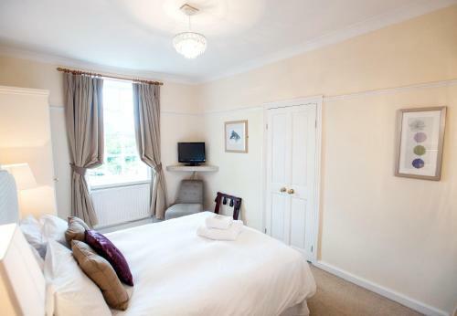 Findon Manor Hotel