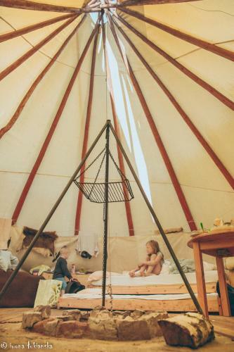 Lodge Agroturystyka Nad Jeziorem-osada India?ska