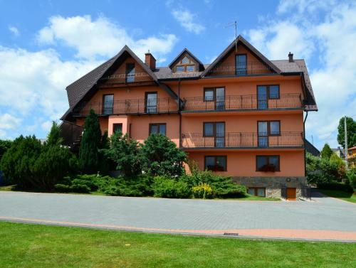 Pokoje I Apartament U Lucyny