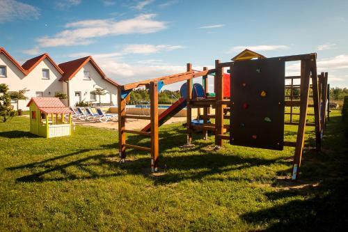 Aqua Fun Domki Z Basenem
