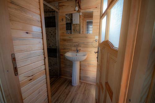 Bed & Breakfast Alpstar Camping & Restaurant