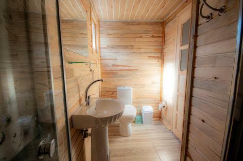 Bed & Breakfast Alpstar Camping & Restaurant