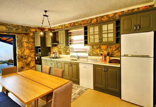 2 Bedroom Private Villa Located In Oludeniz
