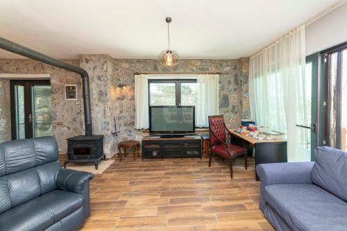 Eclectic Studio Apartment Near Sea In Bodrum