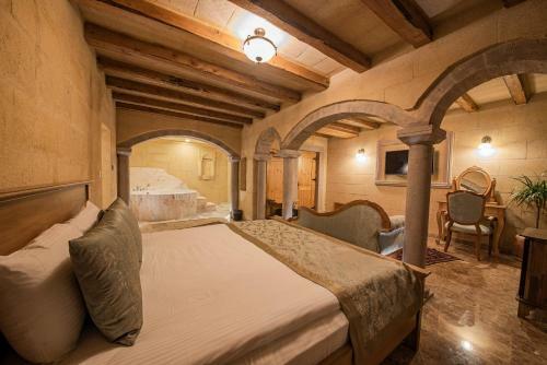 Hotel Luxury Cratus Stone Palace