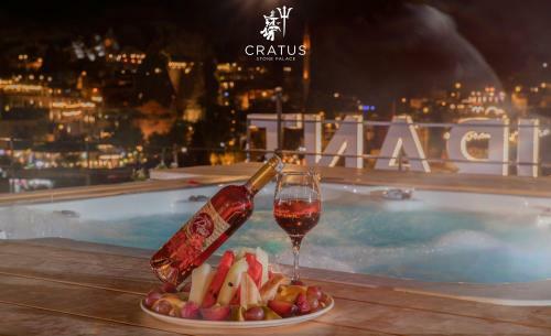 Hotel Luxury Cratus Stone Palace