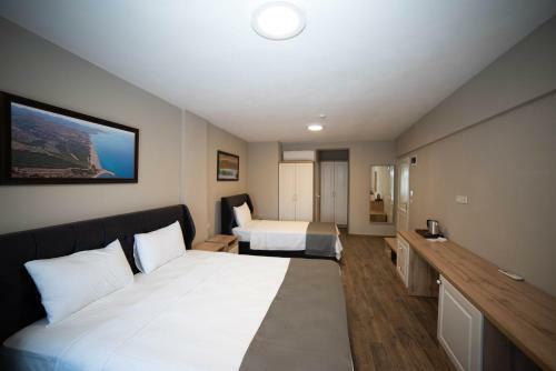 Hotel ?mroz Elia Otel