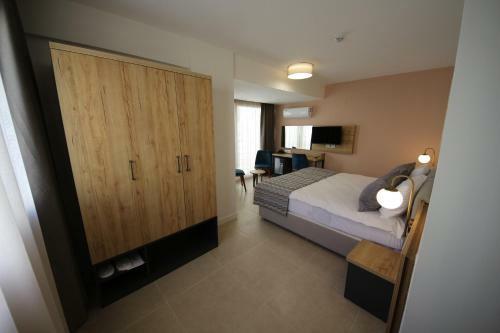 Sp?los G�m�ld�r Hotel