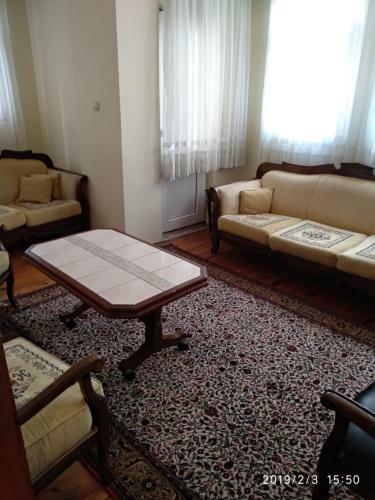 Haci Nevruz Apartlar?