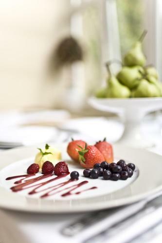 Overcliffe Hotel