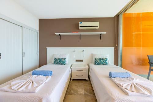 Villa Azure Dream Suite