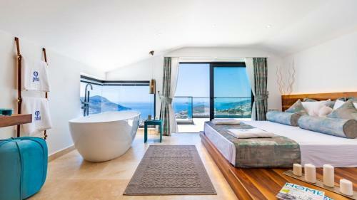 Villa Phi With Heated Indoor Pool