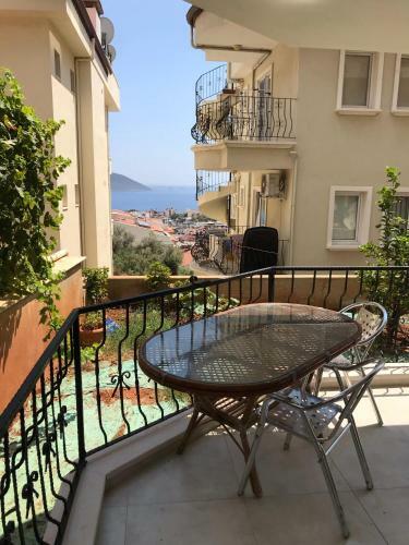 Apartamento Nazl?can Bah�e Kat