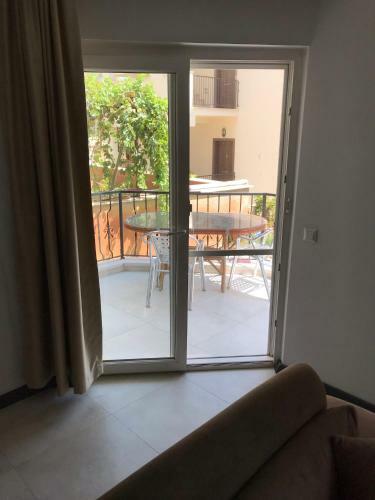 Apartamento Nazl?can Bah�e Kat