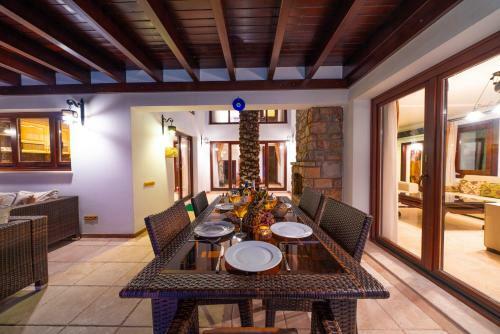 Villa Ayse - Seaview With Private Beach