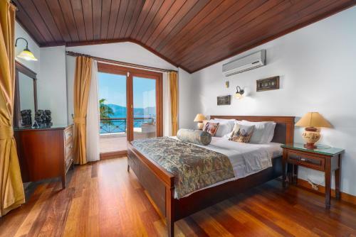 Villa Ayse - Seaview With Private Beach