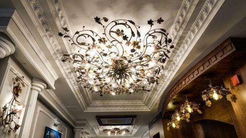 Arach Hotel Harbiye