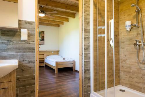Lodge Osada Podr�?nika - Ca?oroczne Domki Drewniane