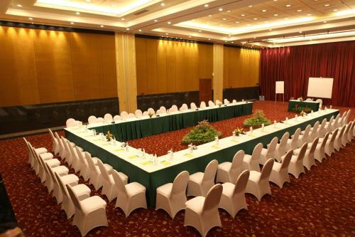 Hotel Bali Tropic Resort & Spa