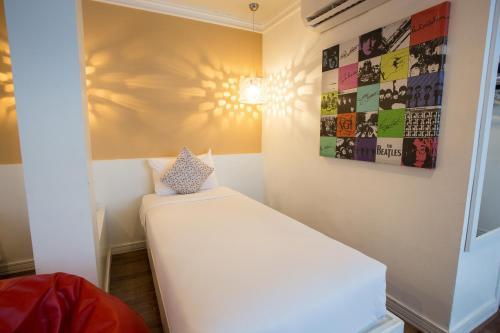 Hotel First House