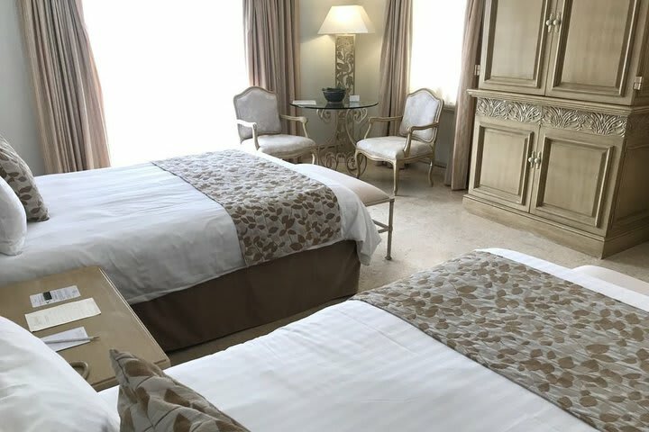Grand Bay Hotel-isla Navidad Resort